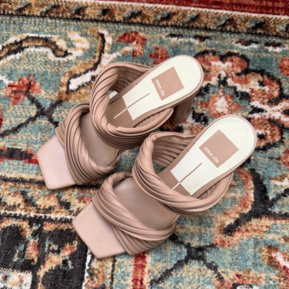 Dolce Vita Tan Chunky Heel 6.5 Ruched Strap Detail